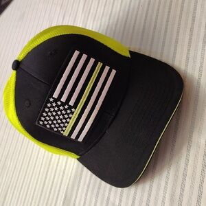 TRUCK STUFF UNISEX TRUCKER MESH HAT REFLECTIVE